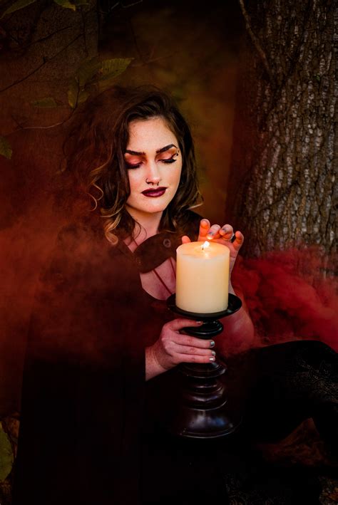 Mystical photoshoot: Immersed in the world of witches in Salem